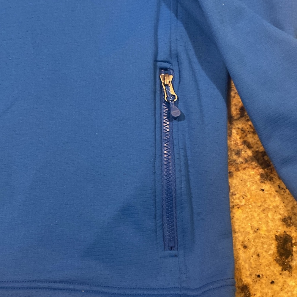 Vineyard Vines Pullover - image 3